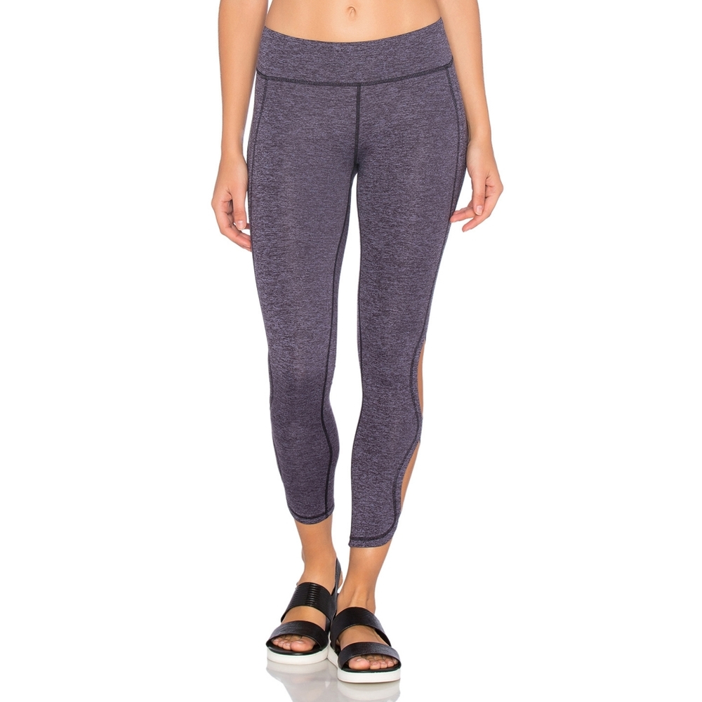 New Free People Movement New Infinity Navy Cropped Cut Out Legging Small Medium - Picture 3 of 10